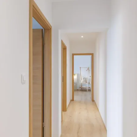 La Roseraie - Prive - Parking Gratuit - Jacuzzi - Familial - Professionnel Mittelhausbergen