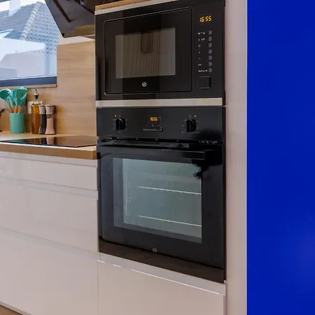 Apartamento La Roseraie - Prive - Parking Gratuit - Jacuzzi - Familial - Professionnel *